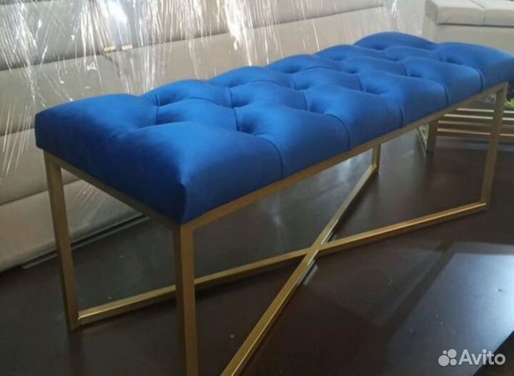 Вешалка для одежды. Банкетка