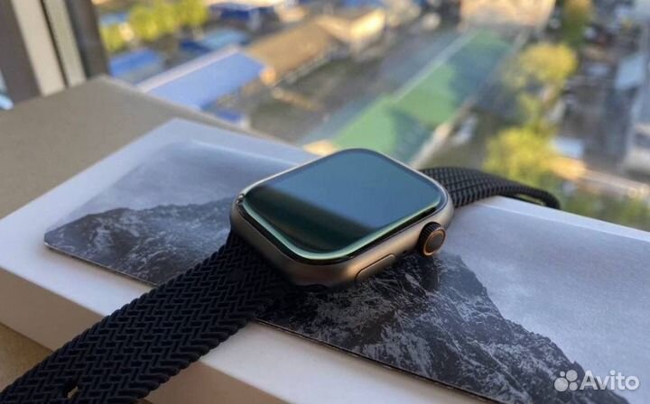 Apple Watch 8 Amoled Display