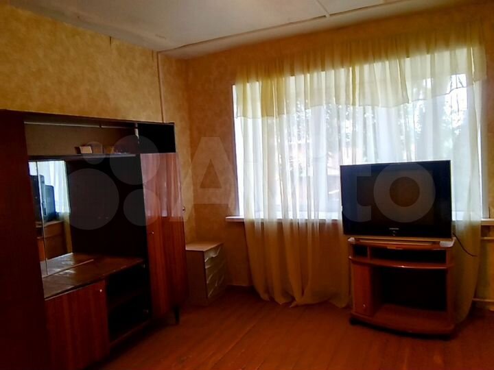 Комната 13 м² в 5-к., 2/5 эт.