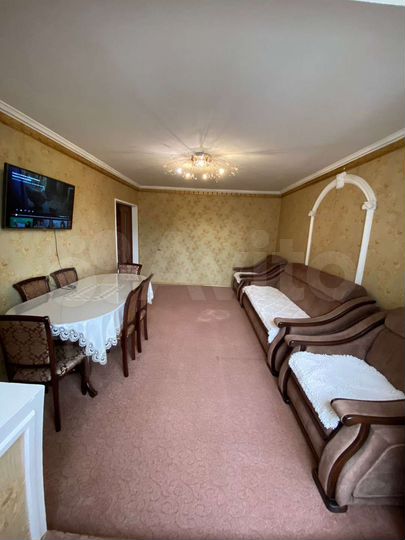 3-к. квартира, 83 м², 2/5 эт.