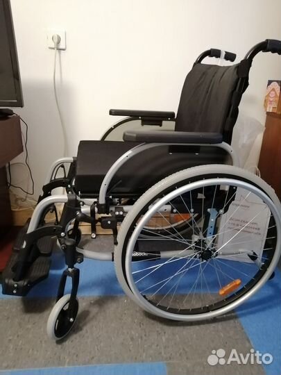 Инвалидная коляска новая