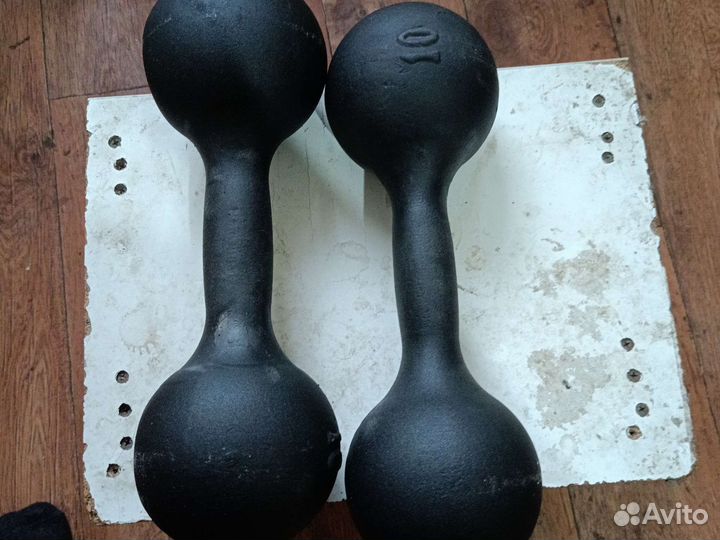 Гантели 2 по 10 кг