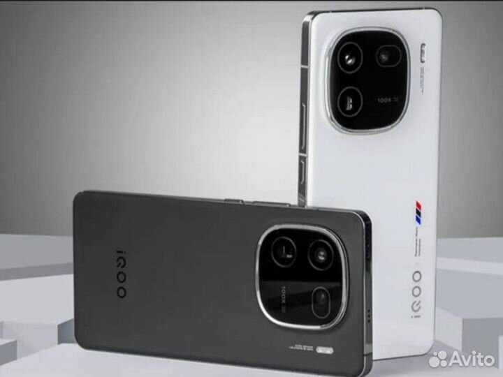 Vivo iQOO 12, 16/512 ГБ