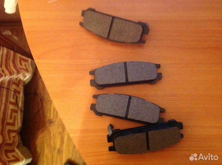 Тормозные колодки задние Subaru legacy.1,2,3.4