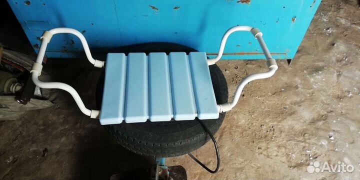 Сиденье для ванны