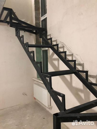 Металлическая лестница