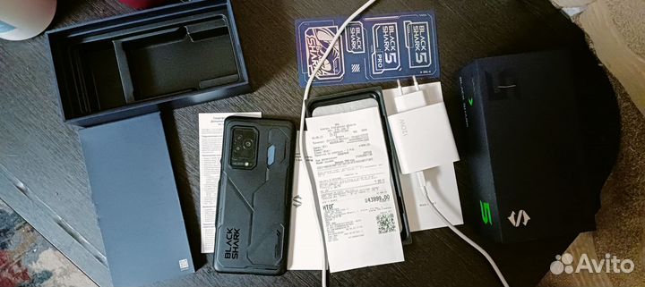 Black Shark 5, 12/256 ГБ
