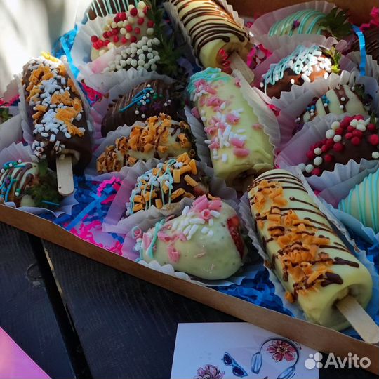 Клубника и банан в шоколаде