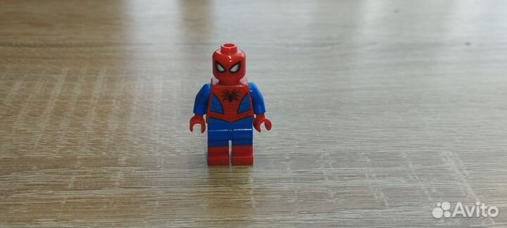 Lego марвел минифигурки