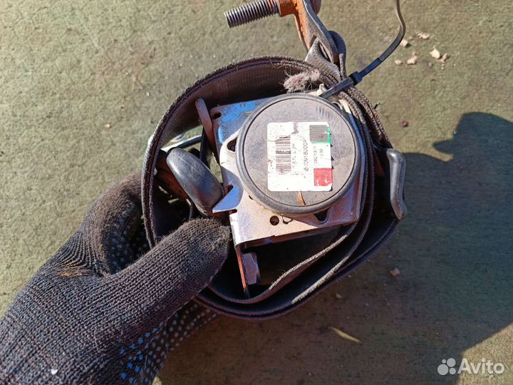 Ремень безопасности водителя Форд фиеста 2008 г