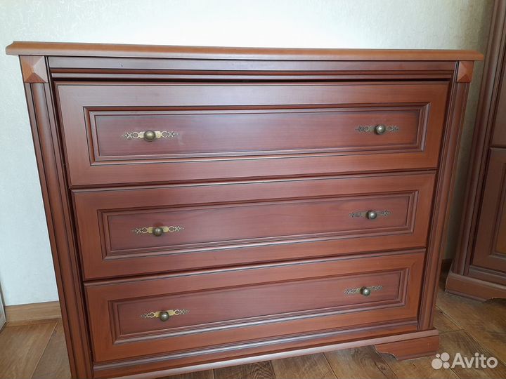 Мебель для гостиной горка стенка, комод, тумба