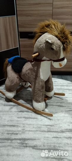 Детская качалка лошадь