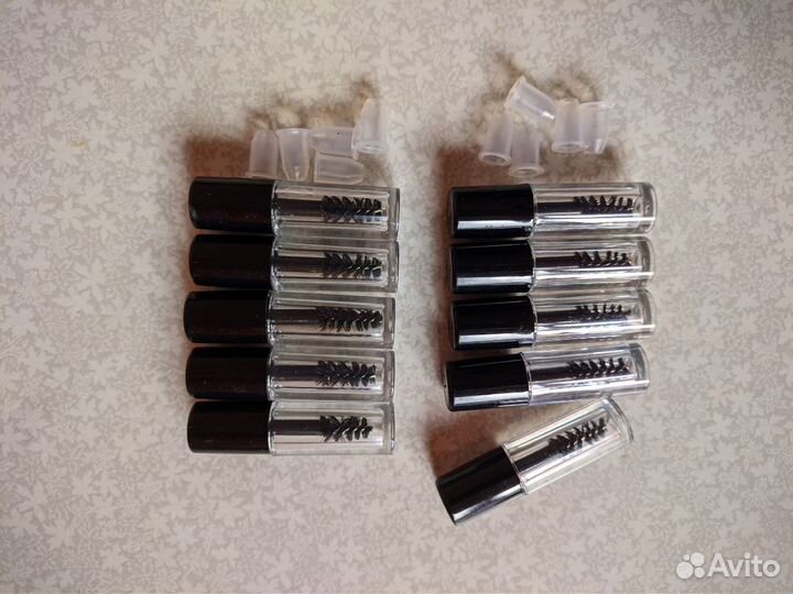 Ёмкость с щеточкой 10шт