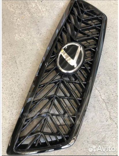 Решетка радиатора Lexus lx470