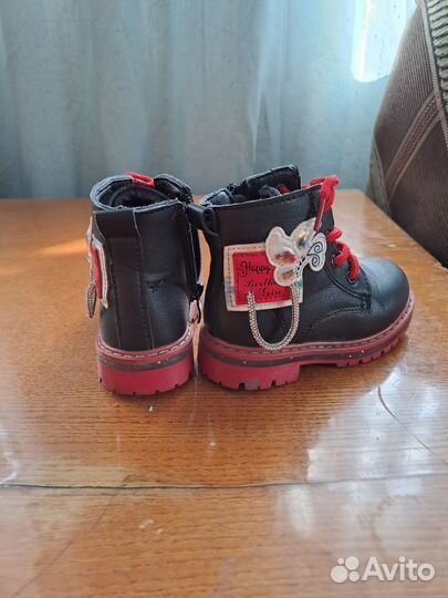 Ботинки на девочку