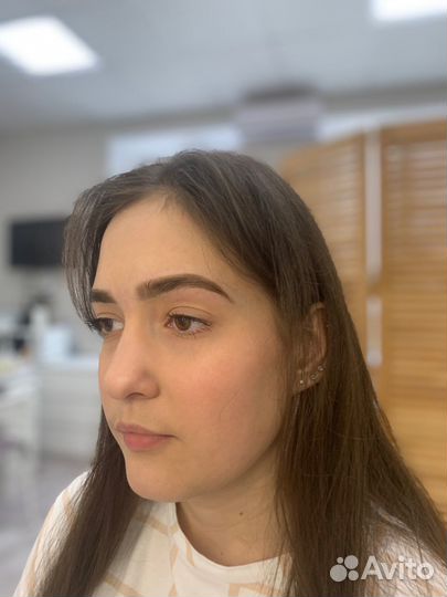 Оформление бровей и долговременная укладка