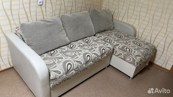 Угловой диван бу