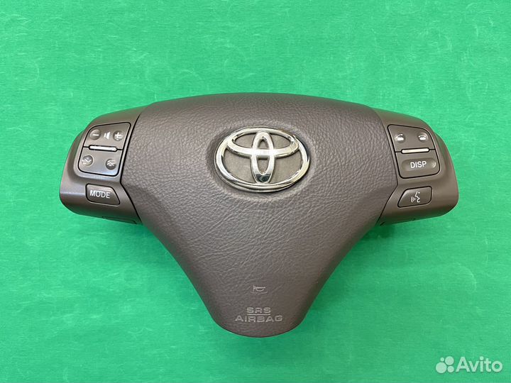 Кнопки мультимедиа руля Toyota Windom