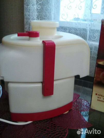 Электросоковыжималка-шинковка