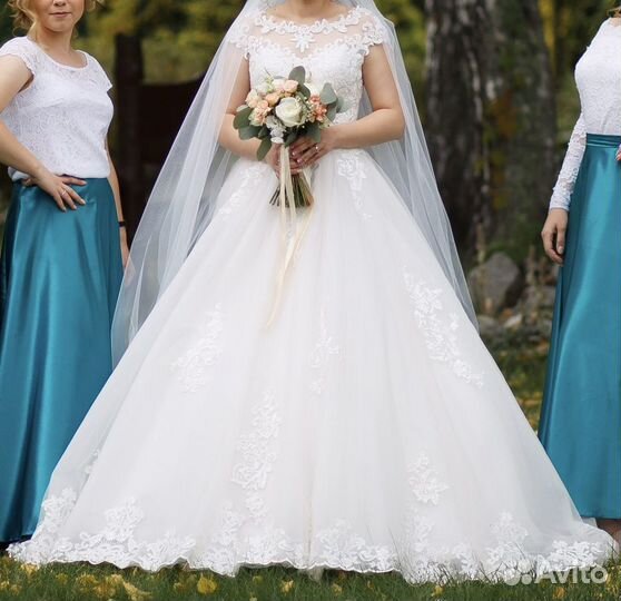 Свадебное платье