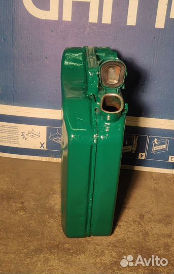 Канистра под гсм