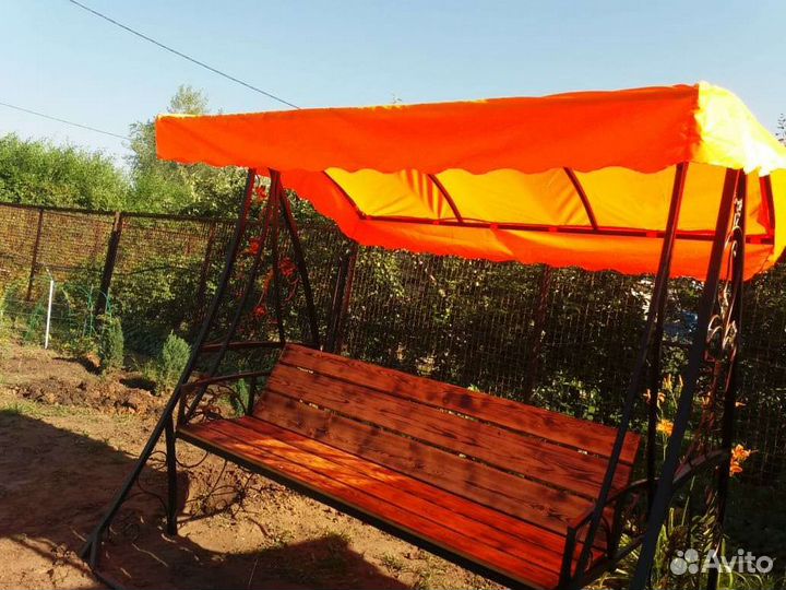 Садовые качели новые
