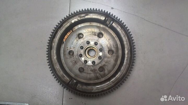 Маховик Toyota Corolla Verso, 2005