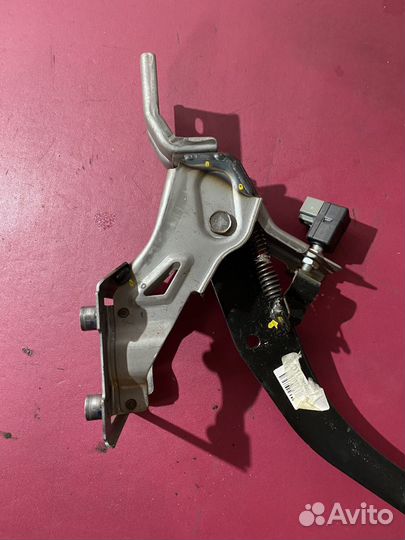 Педаль тормоза Kia Sportage 3 МКПП