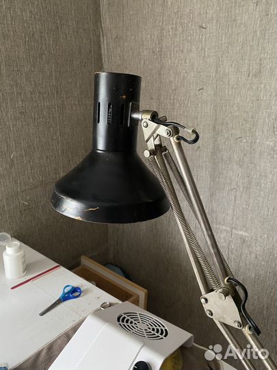 Лампа настольная