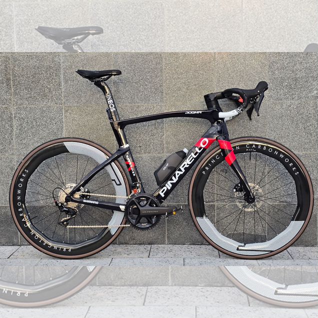 Новый карбоновый шоссейный велосипед Pinarello F