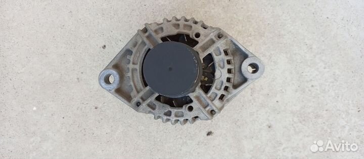 Генератор на Opel