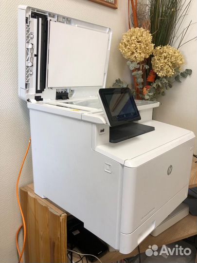Принтер hp color laser Jet Pro MFP M 477 fnw