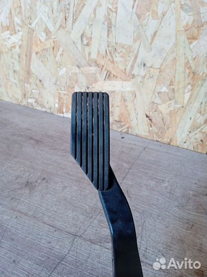 Педаль газа электрическая Citroen C-Crosser