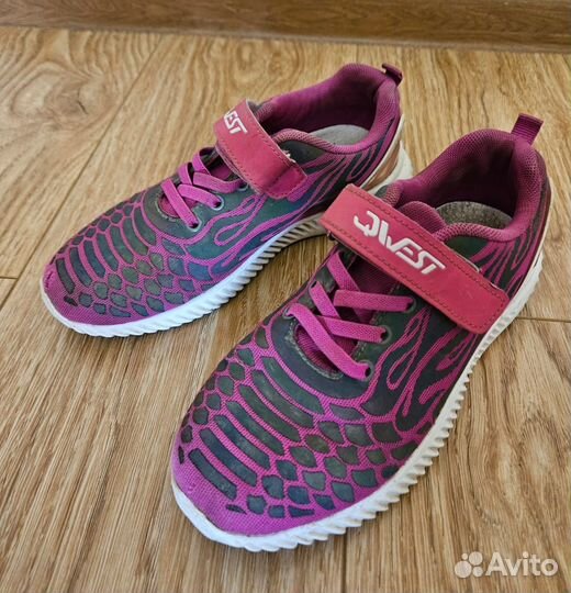 Кроссовки детские