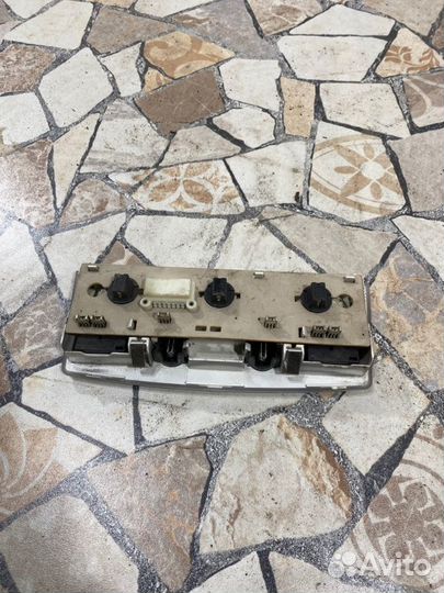 Плафон подсветки салона Bmw 530I седан 3.0