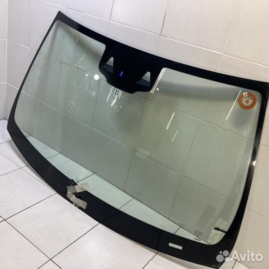 Стекло лобовое Mercedes-Benz E-Class W212