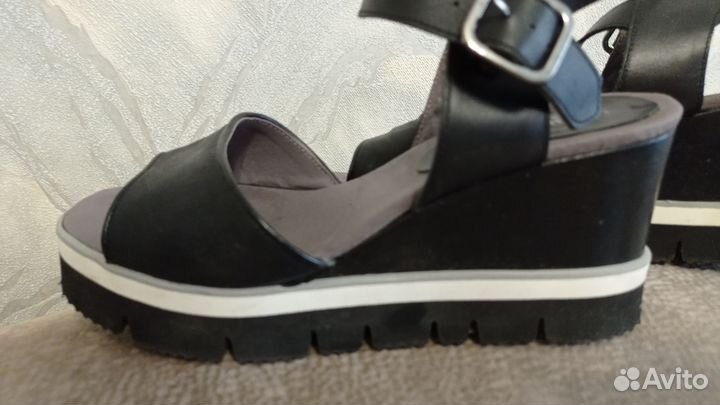 Босоножки женские 38 размер
