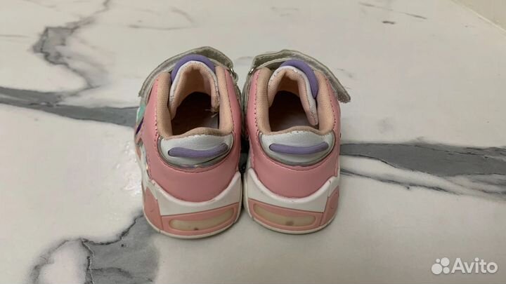 Кроссовкивысокие для девочки весна/осень