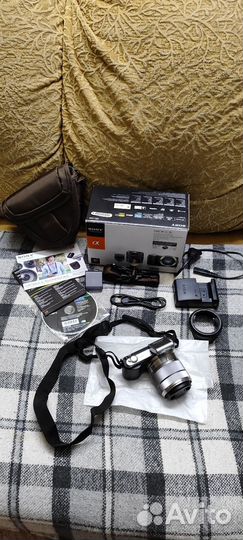 Sony alpha Nex C3 бесзеркальная камера как новый