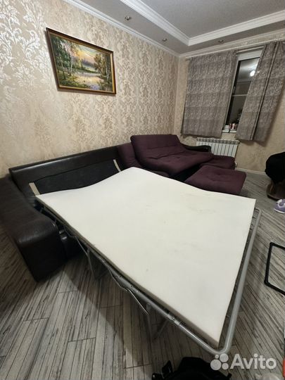 Большой угловой диван (кинотеатр)