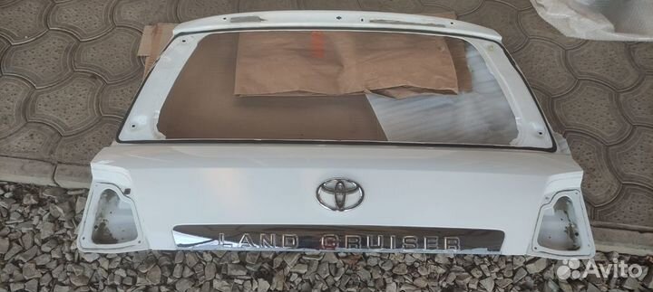 Toyota land cruiser 200 Крышка багажника ориг