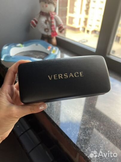 Солнцезащитные очки женские versace