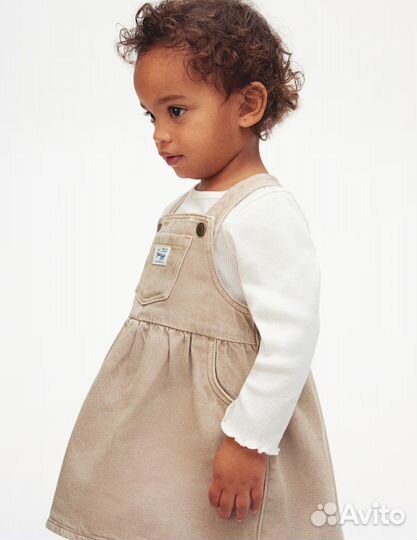 Джинсовый сарафан и лонгслив H&M для девочки 86 92