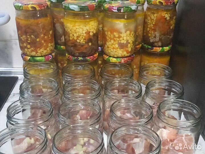 Тушёнка, каши, рыба, колбаски