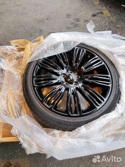 R22 Continental Conti4x4Contact 275/45, PCD 5x120 DIA 72.6