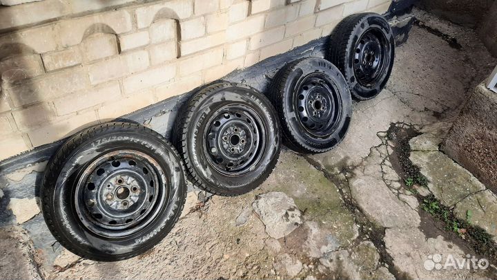 Зимние колеса на акцент r13