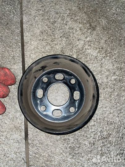 Шкив вентилятора охлаждения Lexus Lx450D J200 4.5