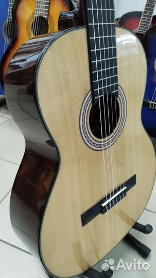 Классическая гитара