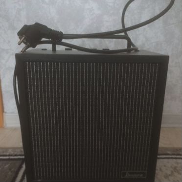 Гитарный комбоусилитель Ibanez IBZ10GV2