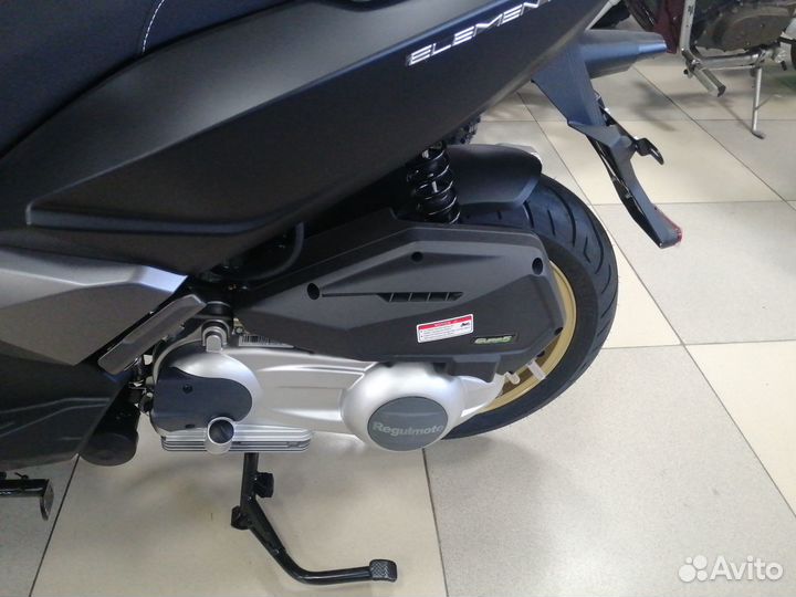 Скутер Regulmoto element 300CC 4T (LJ300T-18) EFI